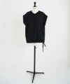 Mochi / home&miles.モチ / ホーム＆マイルズ.v-neck vest [black]