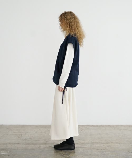Mochi / home&miles.モチ / ホーム＆マイルズ.v-neck vest [navy]