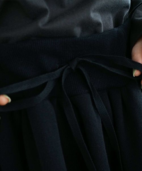 Mochi / home&miles.モチ / ホーム＆マイルズ.long skirt [black]