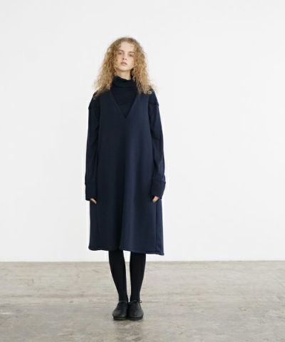 Mochi / home&miles.モチ / ホーム＆マイルズ.v-neck one piece [navy/black]