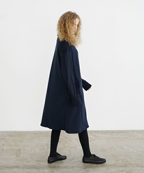 Mochi / home&miles.モチ / ホーム＆マイルズ.v-neck one piece [navy/black]