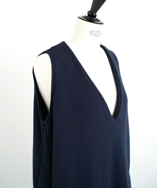 Mochi / home&miles.モチ / ホーム＆マイルズ.v-neck one piece [navy/black]