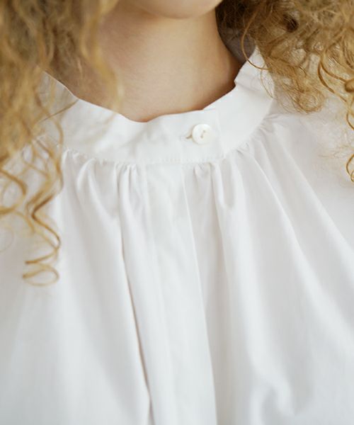 Mochi.モチ.gather blouse [finx cotton]