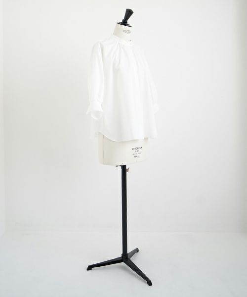 Mochi.モチ.gather blouse [finx cotton]