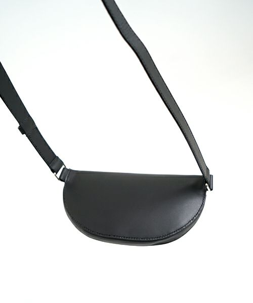 EDROBERTJUDSON.エドロバートジャドソン.box stitch waist pouch [B01XBG-173/05/black]