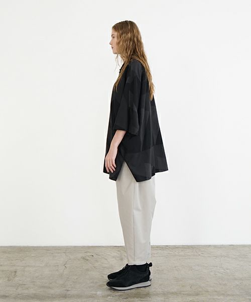 VU ヴウ geometric dolman shirt  [charcoal×black］幾何学ドルマンシャツ vu-s24-s02