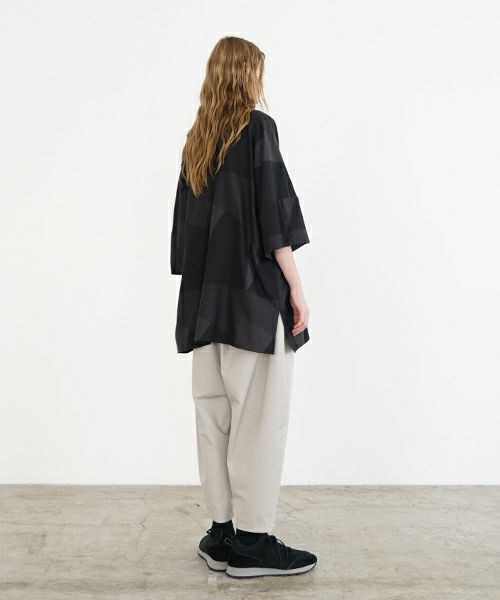 VU ヴウ geometric dolman shirt  [charcoal×black］幾何学ドルマンシャツ vu-s24-s02