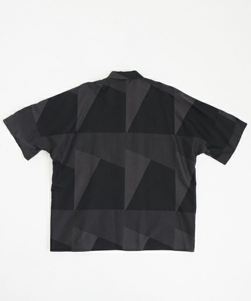 VU ヴウ geometric dolman shirt  [charcoal×black］幾何学ドルマンシャツ vu-s24-s02