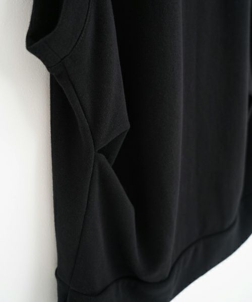 VU ヴウ v vest  [BLACK］Vネックベスト vu-s24-t02