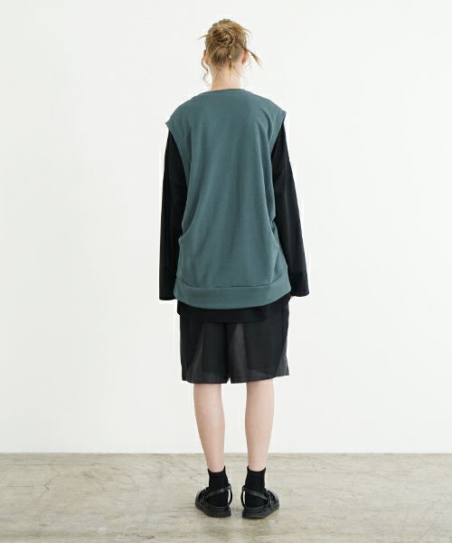 VU ヴウ v vest  [BLACK］Vネックベスト vu-s24-t02