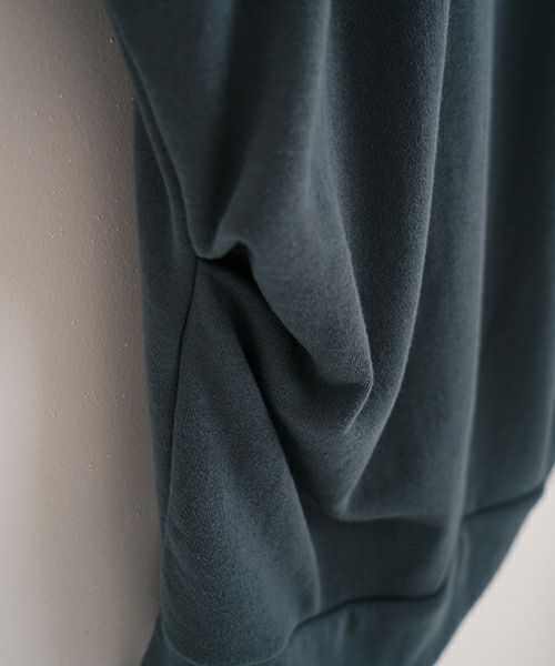 VU ヴウ v vest  [BLACK］Vネックベスト vu-s24-t02