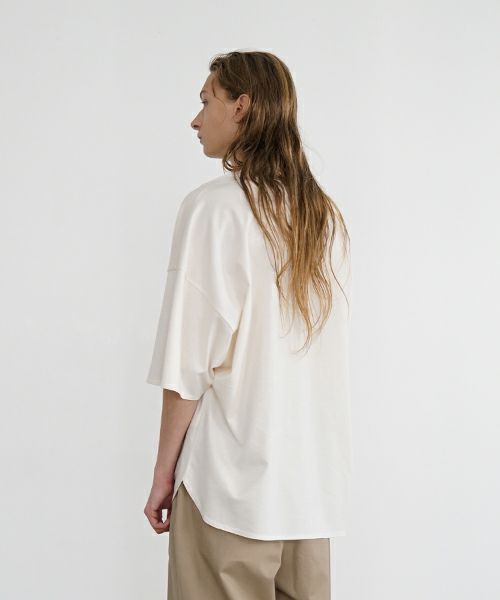 VU ヴウ basic t-shirt [LIGHT BEIGE］ベーシックＴシャツ vu-s24-t03