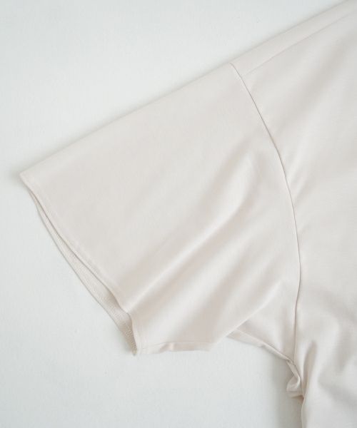 VU ヴウ basic t-shirt [LIGHT BEIGE］ベーシックＴシャツ vu-s24-t03