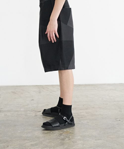 VU ヴウ geometric wide short pants  [charcoal×black]  幾何学ワイドショートパンツ vu-s24-p02