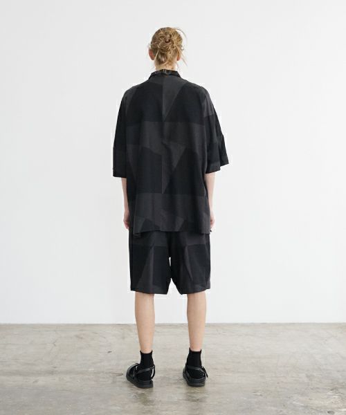 VU ヴウ geometric wide short pants  [charcoal×black]  幾何学ワイドショートパンツ vu-s24-p02