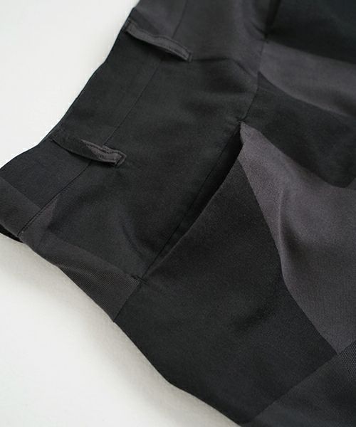 VU ヴウ geometric wide short pants  [charcoal×black]  幾何学ワイドショートパンツ vu-s24-p02