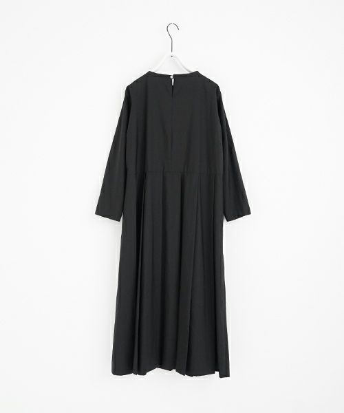 Mochi モチ tuck dress (giza×supima) [ms24-op-01/black] タックドレス(ギザ×スーピマ）