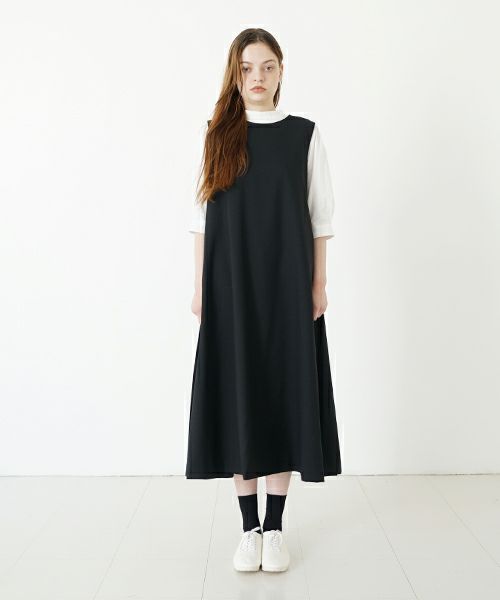 Mochi モチ no sleeve tuck dress [ms24-op-02/black] ノースリーブタックドレス