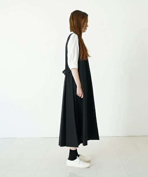 Mochi モチ no sleeve tuck dress [ms24-op-02/black] ノースリーブ