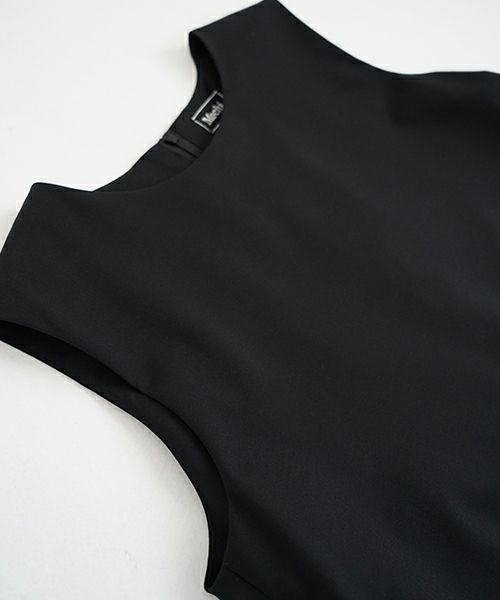 Mochi モチ no sleeve tuck dress [ms24-op-02/black] ノースリーブタックドレス
