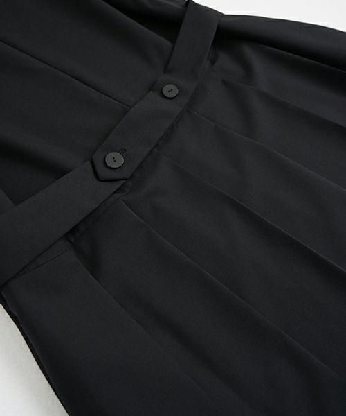 Mochi モチ no sleeve tuck dress [ms24-op-02/black] ノースリーブタックドレス