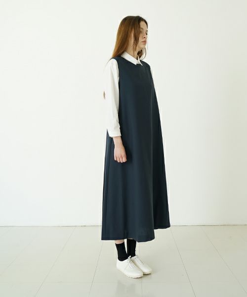 Mochi モチ no sleeve tuck dress [ms24-op-02/deep blue] ノースリーブタックドレス