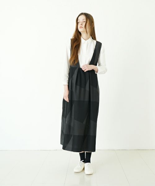 Mochi モチ geometric jumper tuck skirt [ms23-op-03/charcoal×black] 幾何学柄ジャンプタックスカート