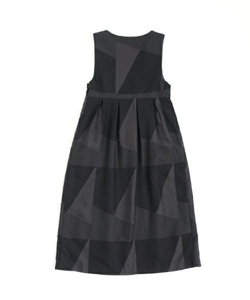 Mochi モチ geometric jumper tuck skirt [ms23-op-03/charcoal×black] 幾何学柄ジャンプタックスカート