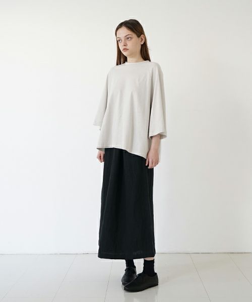 Mochi モチ tuck t-shirt [ms22-to-02/chalk] タックTシャツ