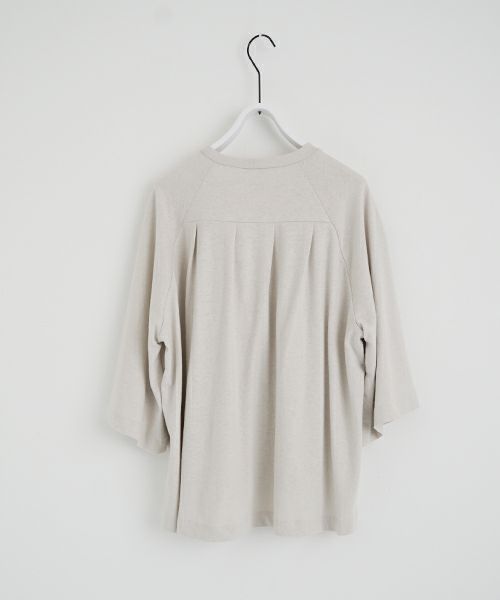 Mochi モチ tuck t-shirt [ms22-to-02/chalk] タックTシャツ