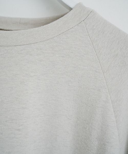 Mochi モチ tuck t-shirt [ms22-to-02/chalk] タックTシャツ