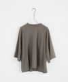 Mochi モチ tuck t-shirt [ms22-to-02/greige] タックTシャツ