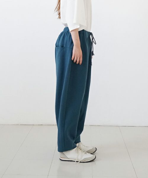 VUyヴウワイsweat wide cropped pants [BLUE]スエットワイドパンツ