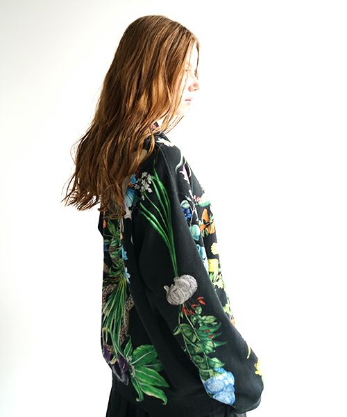 AHCAHCUMあちゃちゅむお花体パーカー（クロ）01-231-0701