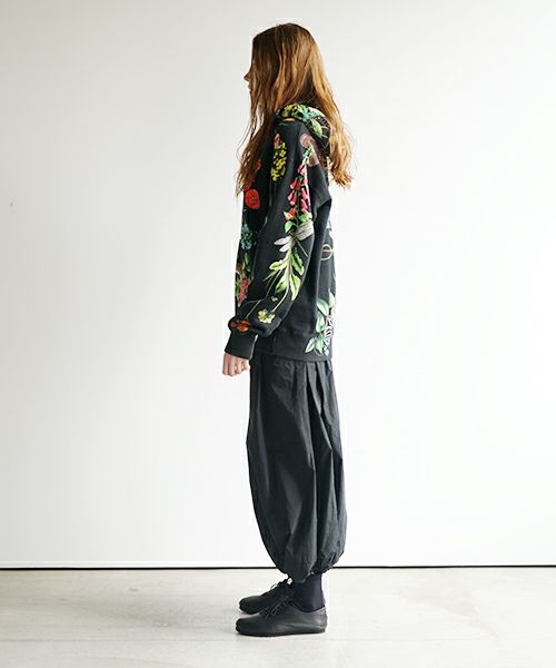 AHCAHCUMあちゃちゅむお花体パーカー（クロ）01-231-0701