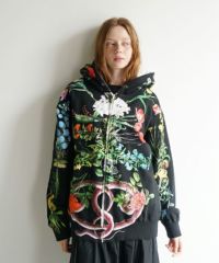 AHCAHCUMあちゃちゅむお花体ジップパーカー（クロ）01-231-0702