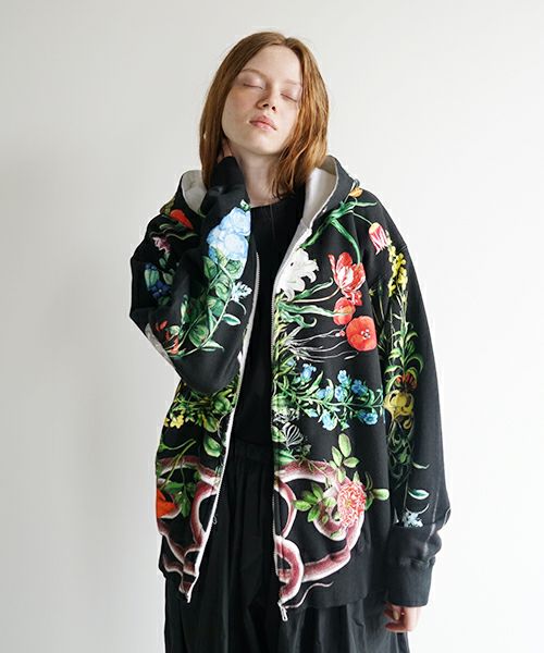 AHCAHCUMあちゃちゅむお花体ジップパーカー（クロ）01-231-0702