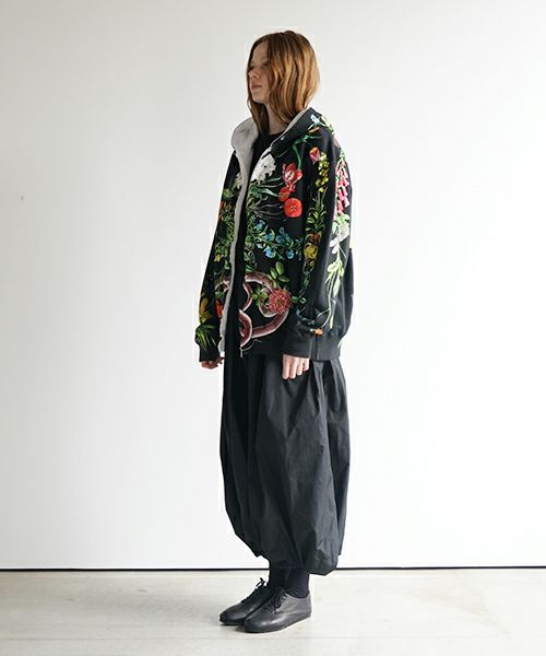 AHCAHCUMあちゃちゅむお花体ジップパーカー（クロ）01-231-0702