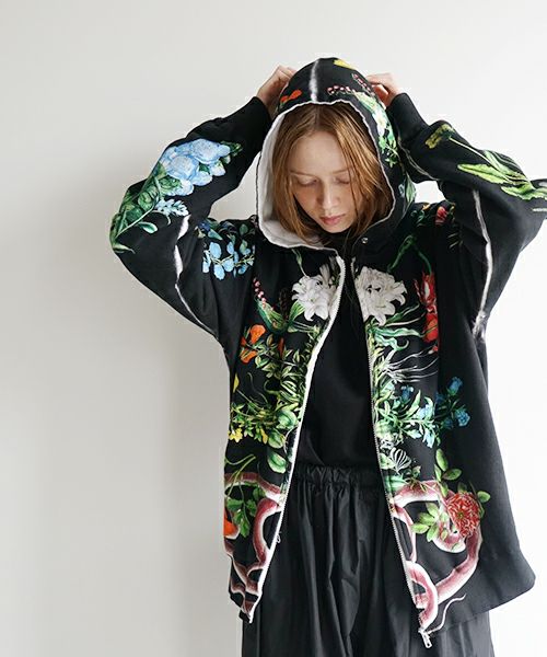 AHCAHCUMあちゃちゅむお花体ジップパーカー（クロ）01-231-0702