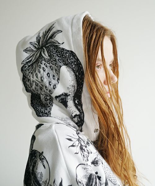 AHCAHCUMあちゃちゅむフルーツ女ジップパーカー（シロ）01-231-0703