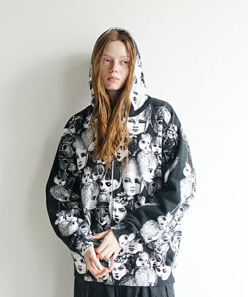 AHCAHCUMあちゃちゅむフルーツ女ジップパーカー（クロ）01-231-0703