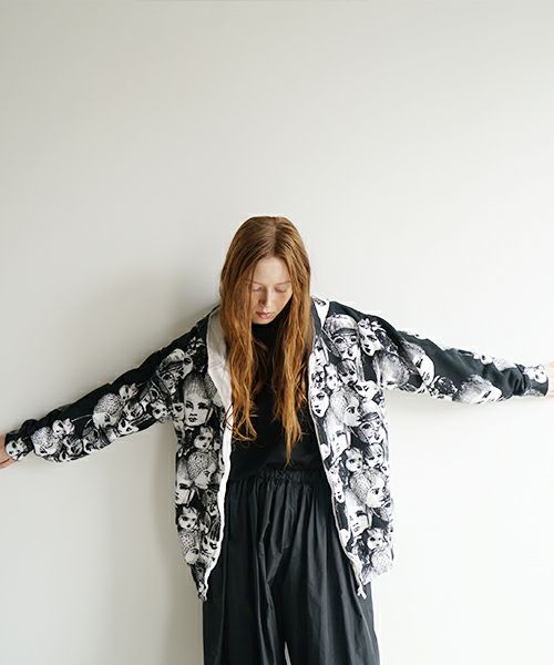 AHCAHCUMあちゃちゅむフルーツ女ジップパーカー（クロ）01-231-0703