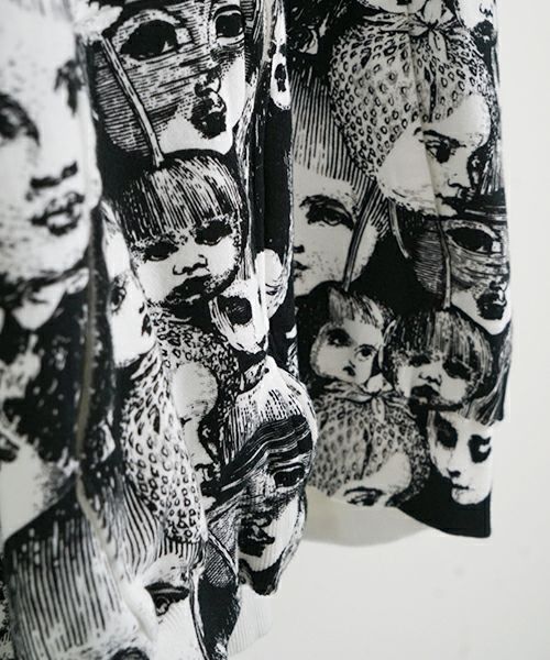 AHCAHCUMあちゃちゅむフルーツ女ジップパーカー（クロ）01-231-0703