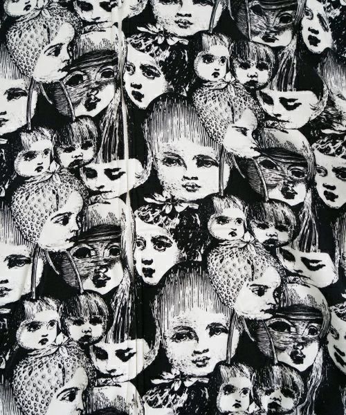 AHCAHCUMあちゃちゅむフルーツ女ジップパーカー（クロ）01-231-0703