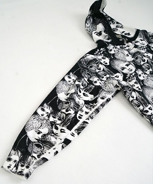 AHCAHCUMあちゃちゅむフルーツ女ジップパーカー（クロ）01-231-0703