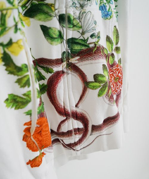 AHCAHCUMあちゃちゅむお花の体ジップパーカー（シロ）