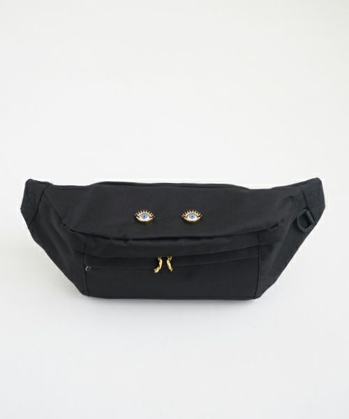 AHCAHCUM あちゃちゅむ お目目BODY BAG（クロ）