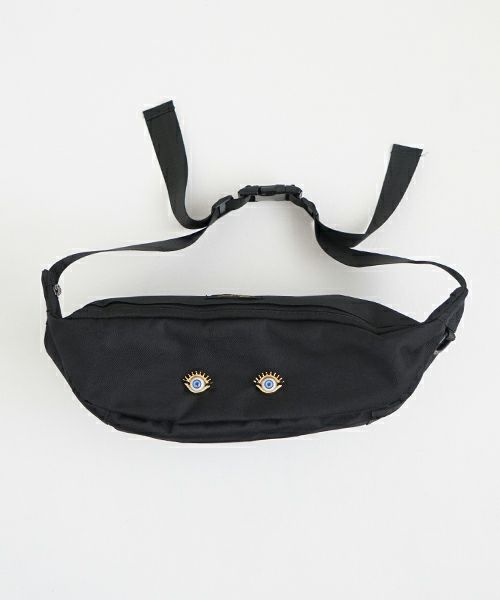 AHCAHCUM あちゃちゅむお目目BODY BAG（クロ）