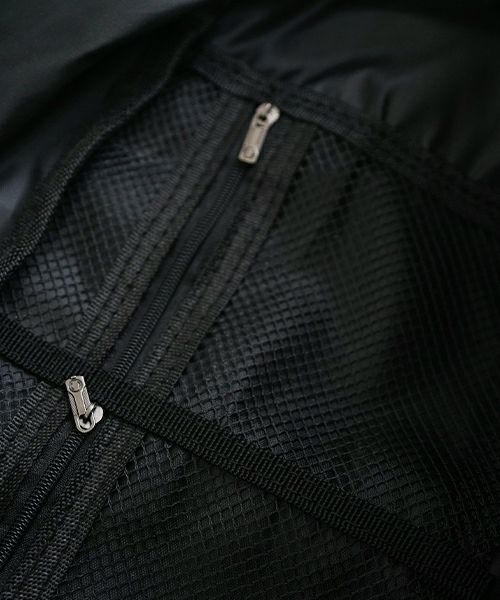 AHCAHCUM あちゃちゅむお目目BODY BAG（クロ）