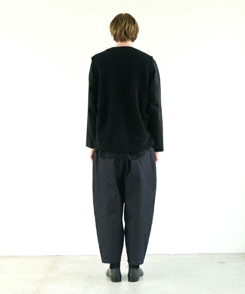 VU ヴウ boa v vest [BLACK］ボア Vネックベスト vu-cut-011